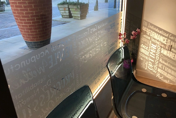  Fitt - Chiropractic - Window - Frosting